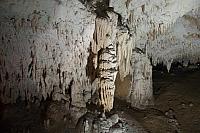 Sveprisutna belina nakita Rajkove pećine