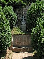 Grob Milutina Karanovića